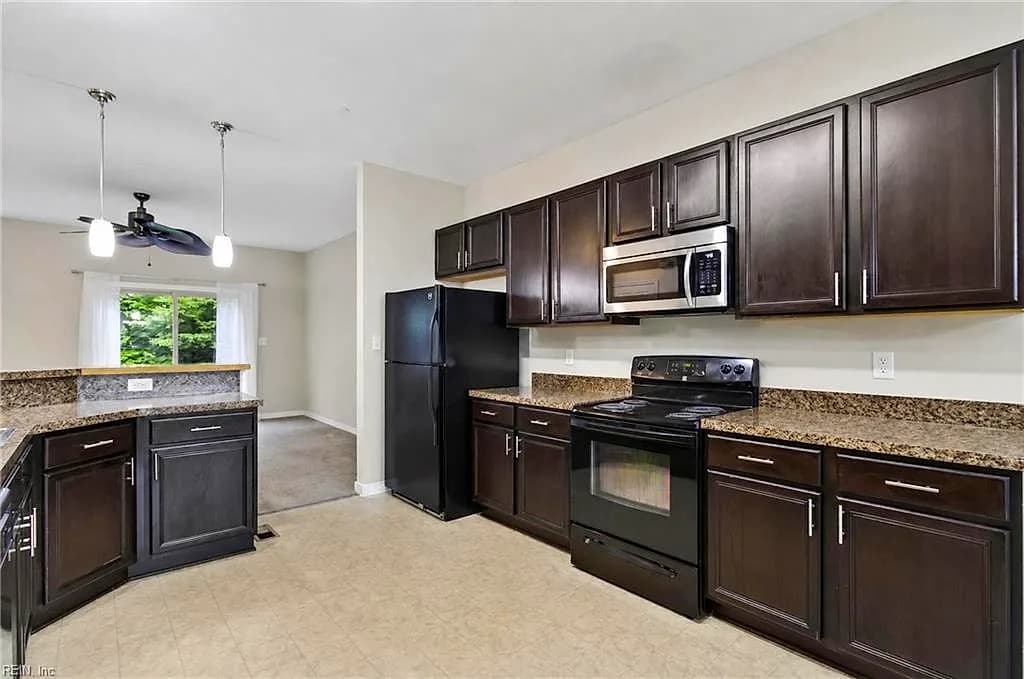 166 Hemisphere CIR, NEWPORT NEWS VA 23601 thumb 9
