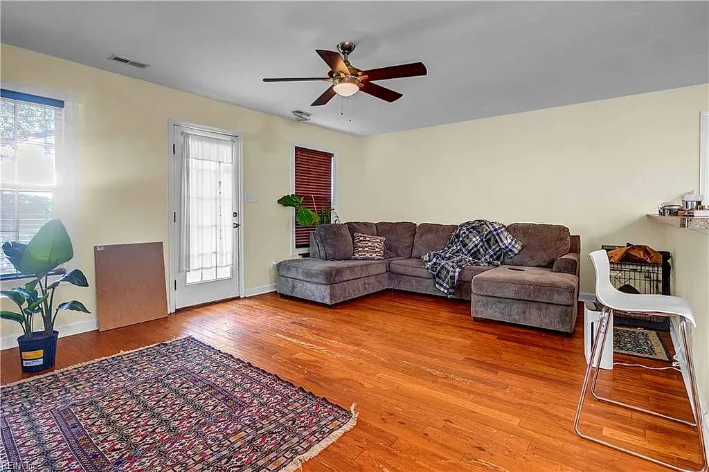 2130 Lockard AVE, CHESAPEAKE VA 23320 - Photo 5
