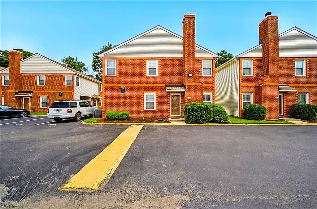 5008 Gatehouse WAY, VIRGINIA BEACH VA 23455 - Photo 2