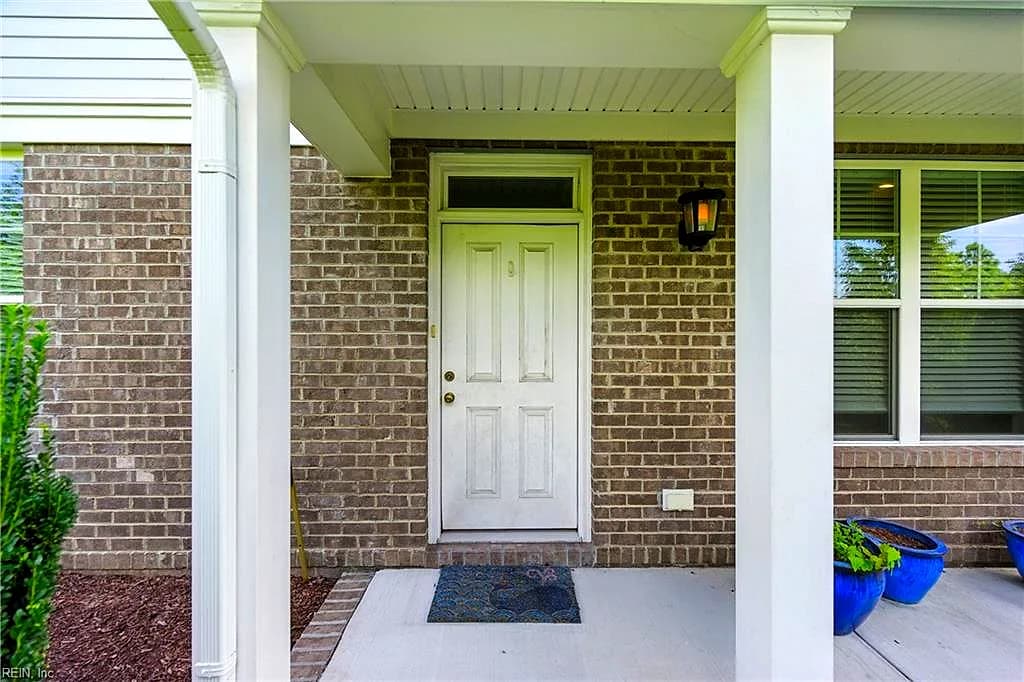 301 Sikeston LN, CHESAPEAKE VA 23322 - Photo 4