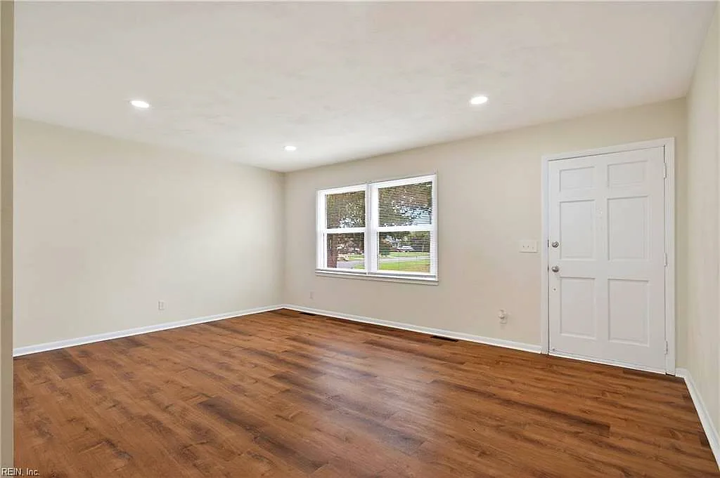 1214 Jamal LN W, PORTSMOUTH VA 23701 thumb 8