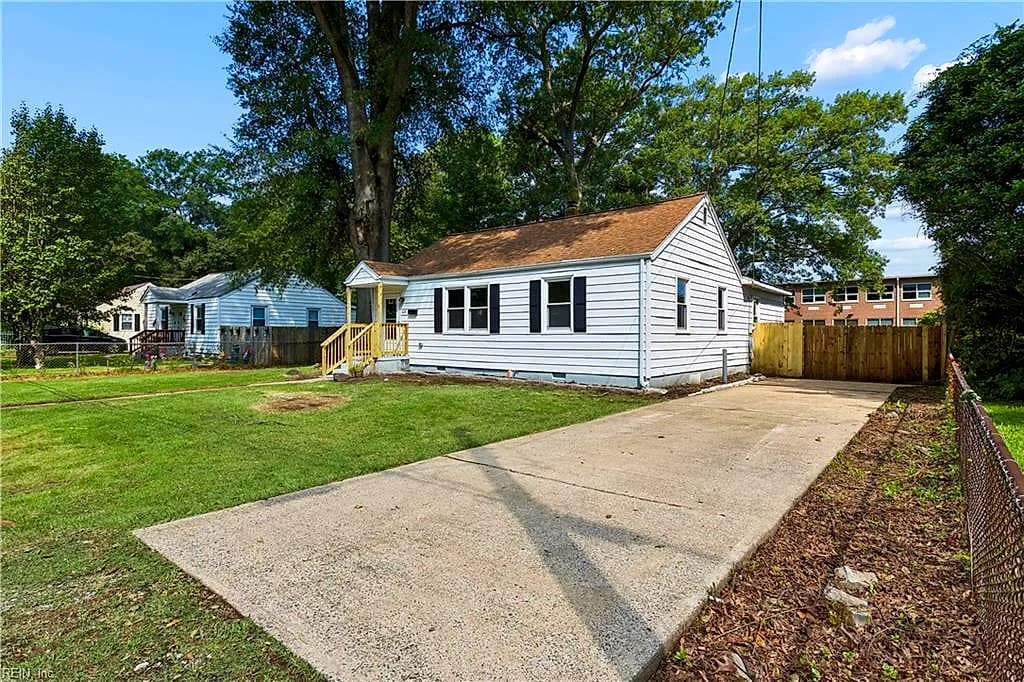621 Sterling ST, NEWPORT NEWS VA 23605 - Photo 3