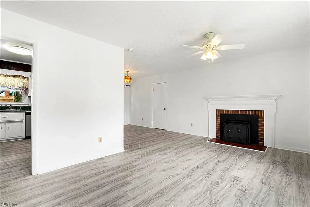 85 Tide Mill LN, HAMPTON VA 23666 - Photo 4