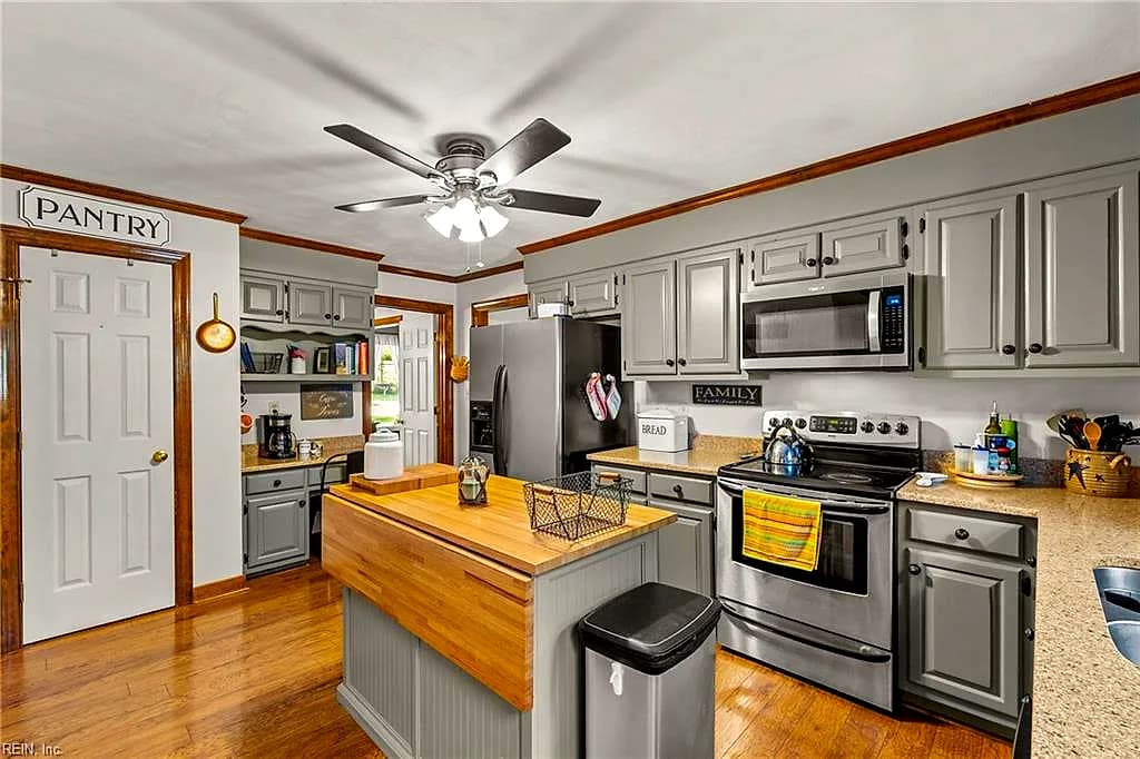 529 Wittington DR, CHESAPEAKE VA 23322 thumb 9