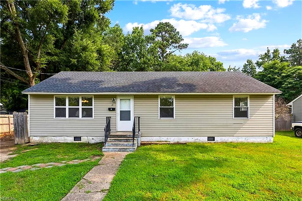 11 Woodhaven RD, NEWPORT NEWS VA 23608 - Photo 2