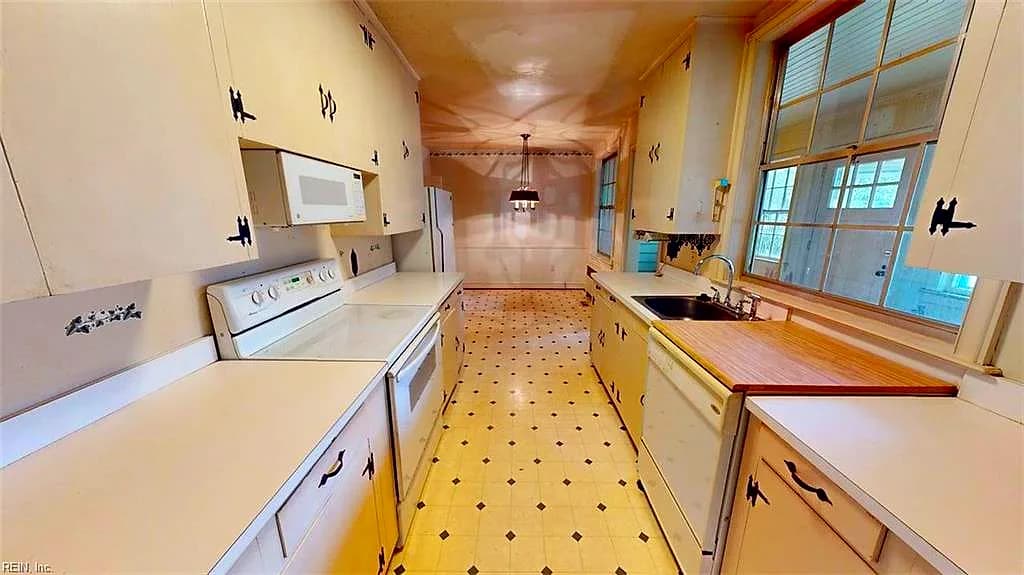 808 W South ST, AHOSKIE NC 27910 thumb 10