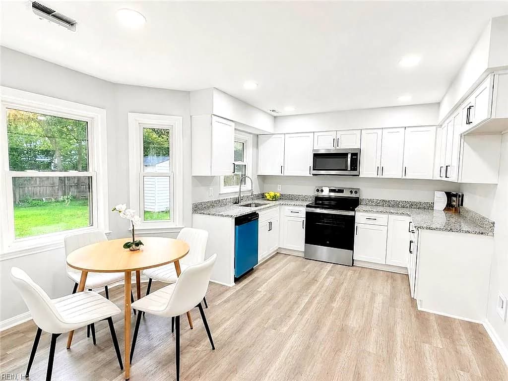 251 S Parliament DR, VIRGINIA BEACH VA 23462 thumb 11