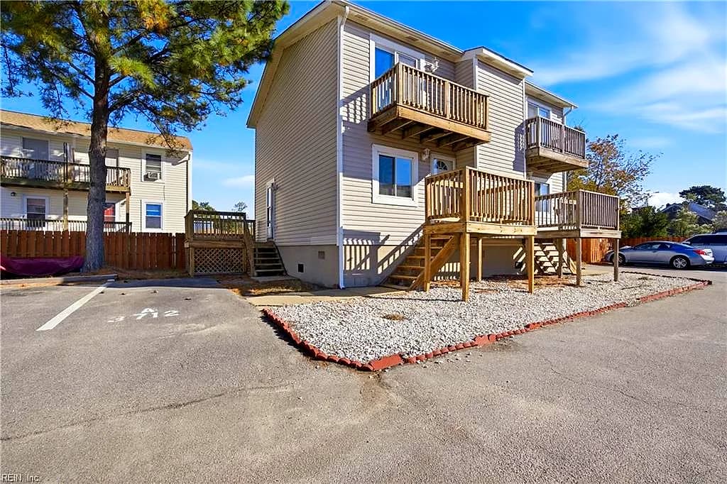3712 Pretty Lake AVE #4A, NORFOLK VA 23518 - Photo 2
