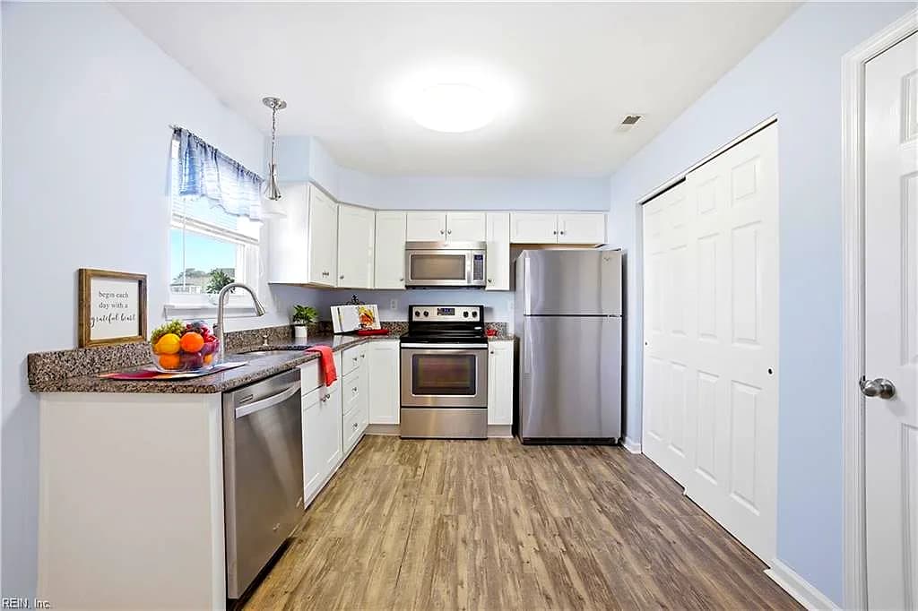 3712 Pretty Lake AVE #4A, NORFOLK VA 23518 - Photo 3