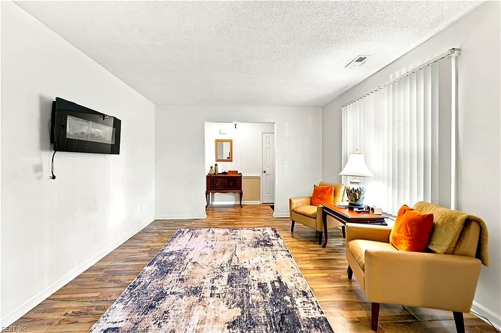 1032 Wasserman DR, VIRGINIA BEACH VA 23454 thumb 6