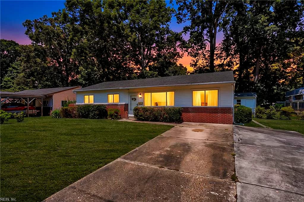 5004 Floral ST, VIRGINIA BEACH VA 23462 - Photo 2