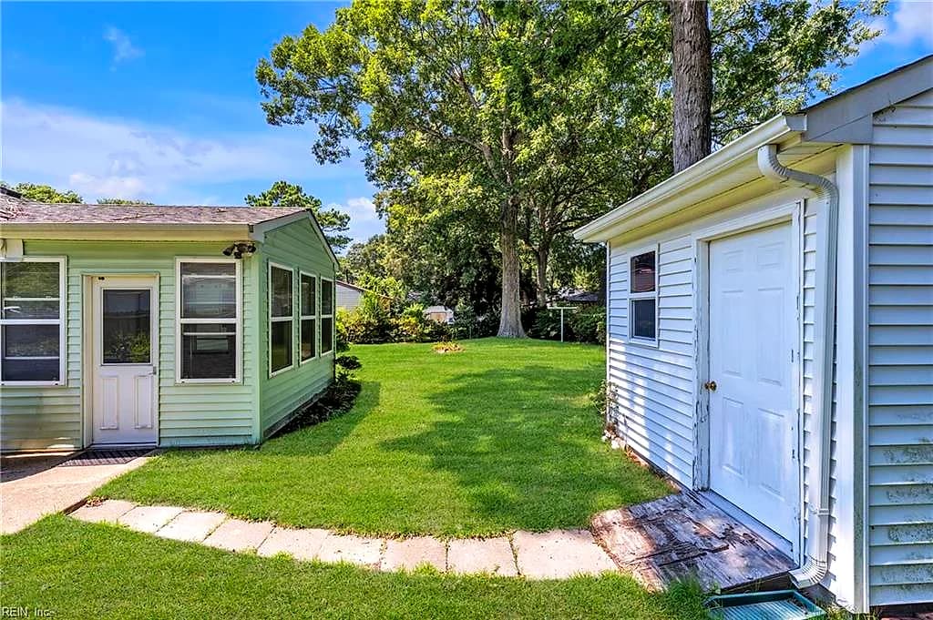 5004 Floral ST, VIRGINIA BEACH VA 23462 - Photo 5