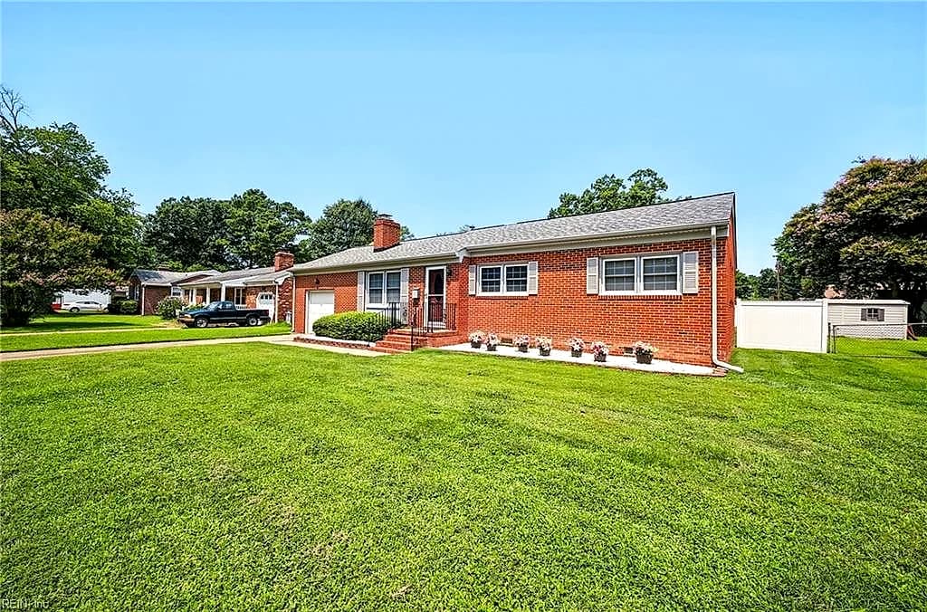 106 Opal DR, NEWPORT NEWS VA 23602 - Photo 5