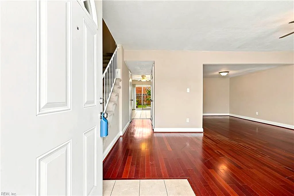806 Saint Denis CT, VIRGINIA BEACH VA 23455 - Photo 3