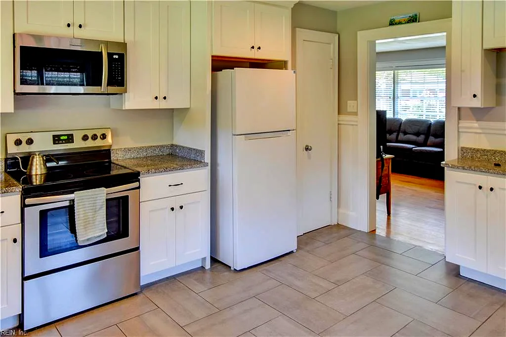 109 Lynn DR, PORTSMOUTH VA 23707 thumb 12
