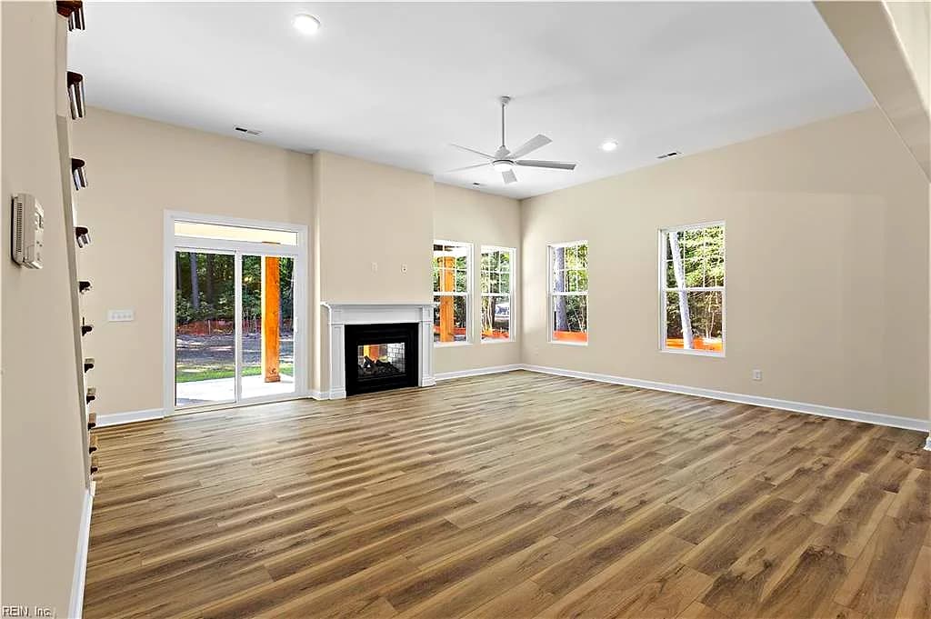 19 Grove AVE, SUFFOLK VA 23434 thumb 11
