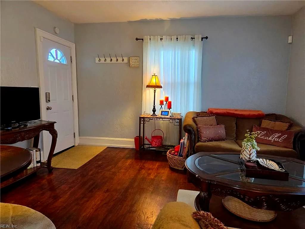 3210 Sewells Point RD, NORFOLK VA 23513 - Photo 4