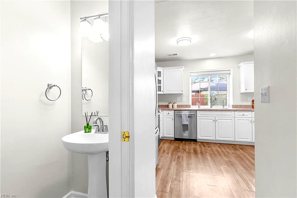 5444 Port Royal DR, VIRGINIA BEACH VA 23462 thumb 12