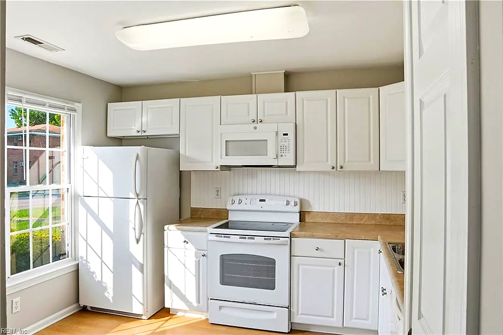9335 1st View ST, NORFOLK VA 23503 thumb 7