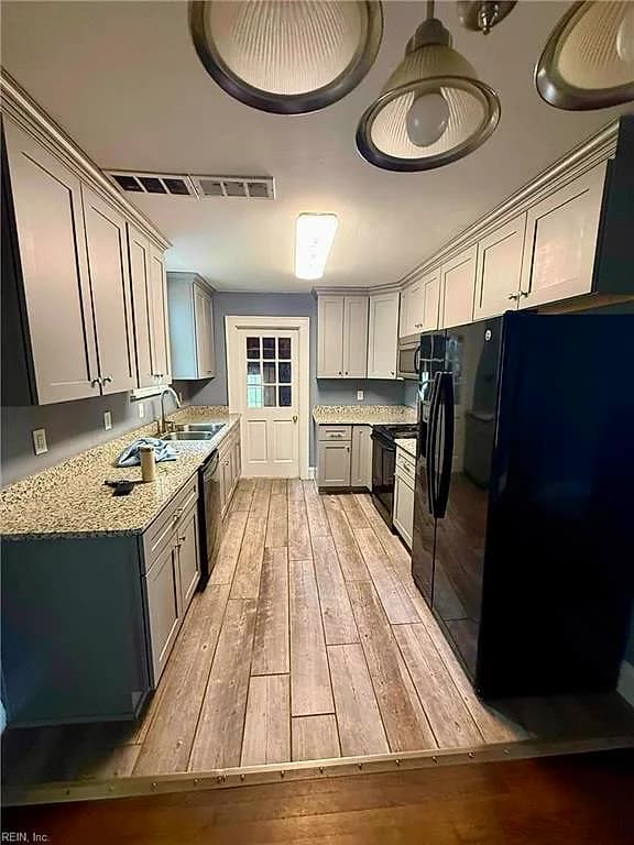 3635 Montgomery ST, NORFOLK VA 23518 - Photo 5