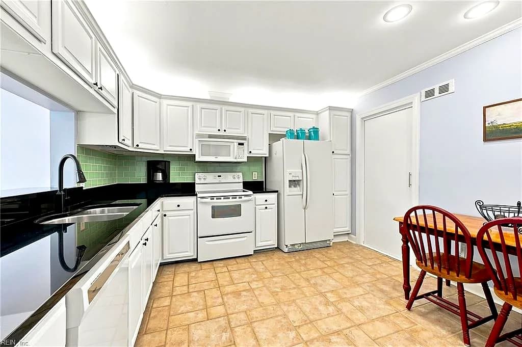 4727 Eldon CT, VIRGINIA BEACH VA 23462 thumb 10