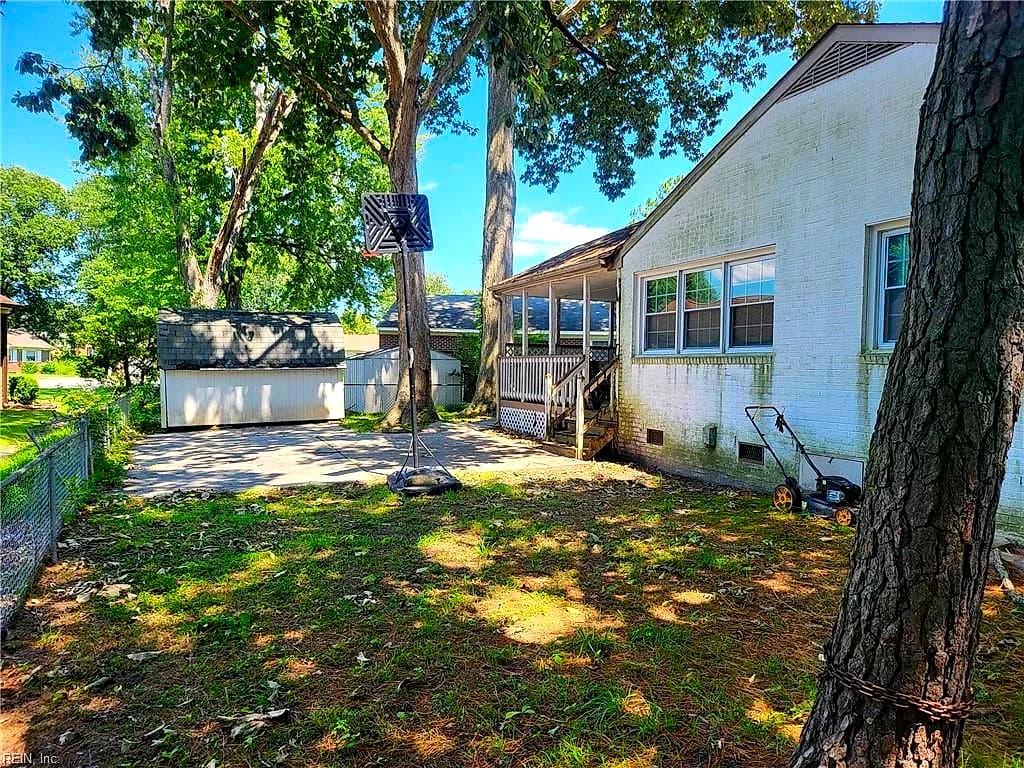 1019 Lyndon CIR, NEWPORT NEWS VA 23605 - Photo 4