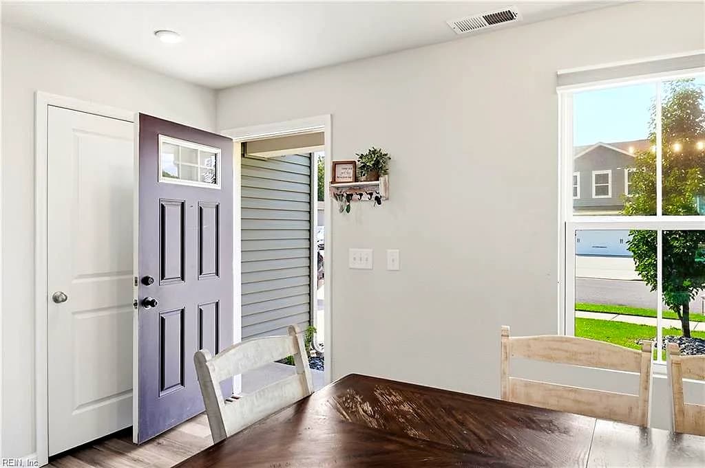 123 W Afton PW, PORTSMOUTH VA 23702 thumb 7