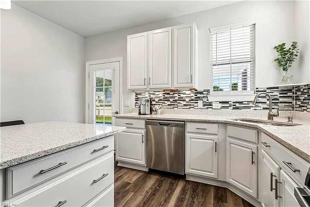 1920 Briton LN, CHESAPEAKE VA 23322 thumb 12