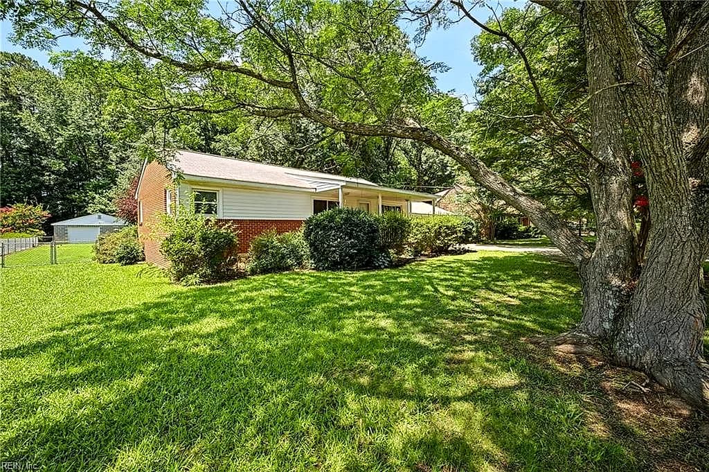116 Greenland DR, YORKTOWN VA 23693 - Photo 3