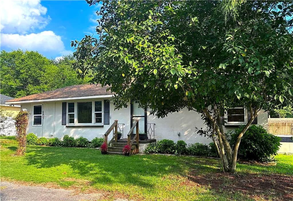 26044 Colonial ST, COURTLAND VA 23837 - Photo 3