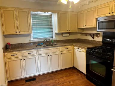 26044 Colonial ST, COURTLAND VA 23837 thumb 10