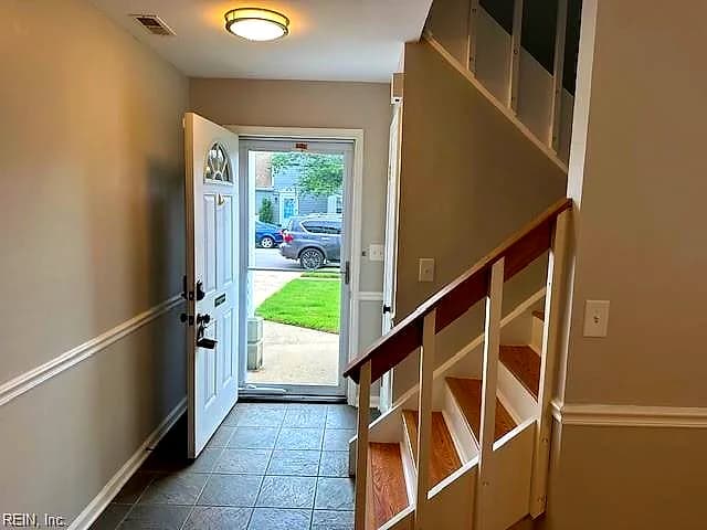5404 Chatham Hall DR, VIRGINIA BEACH VA 23464 - Photo 3