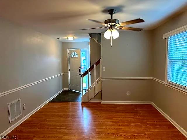5404 Chatham Hall DR, VIRGINIA BEACH VA 23464 - Photo 4