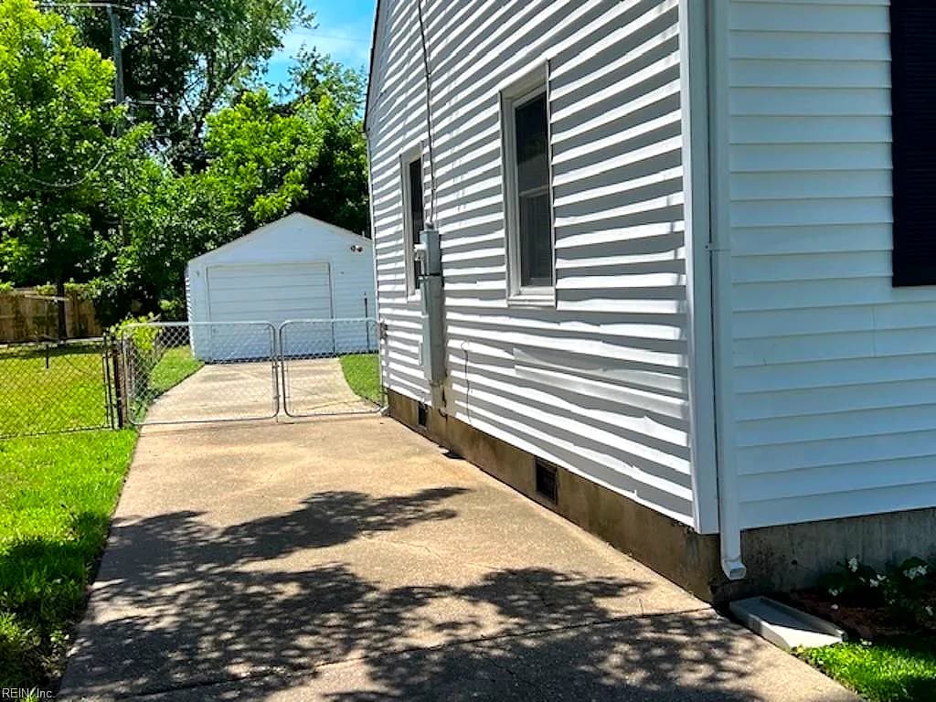 32 W. Southampton AVE, HAMPTON VA 23669 - Photo 4