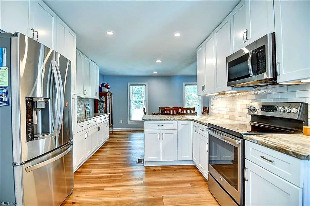 813 Woodrow CT, CHESAPEAKE VA 23322 thumb 11
