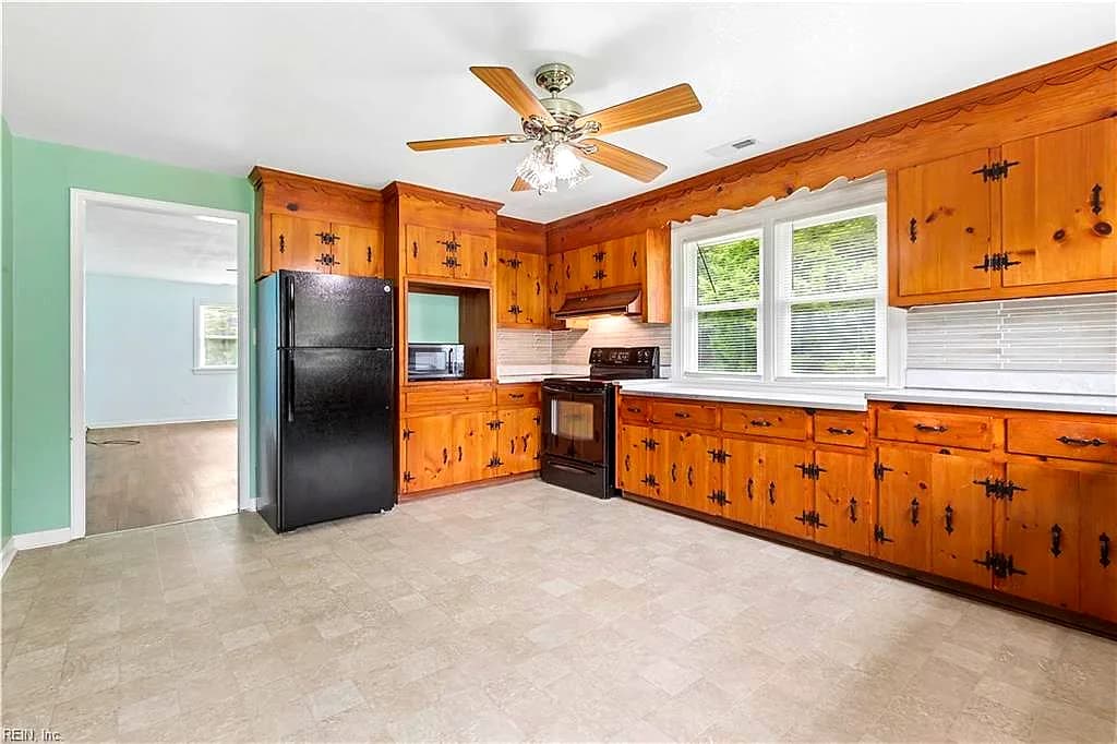 3070 Friends RD, HAYES VA 23072 thumb 9