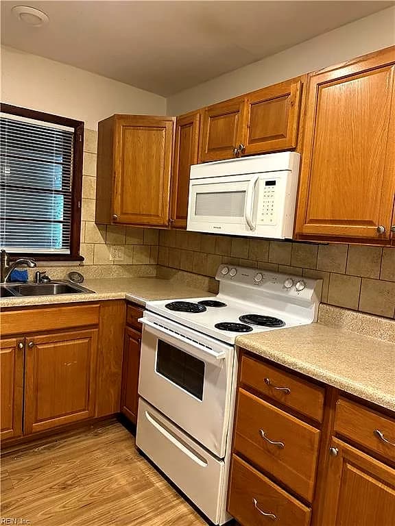 241 Woodview AVE, NORFOLK VA 23505 thumb 8