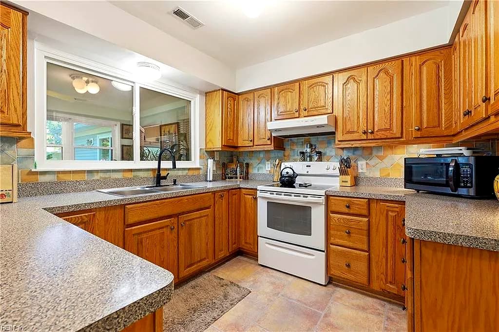 1307 Channing WAY, CHESAPEAKE VA 23322 thumb 9