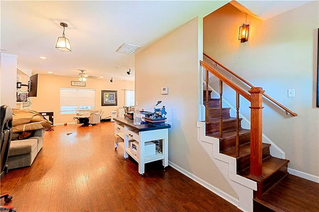 5206 Texas AVE, NORFOLK VA 23513 - Photo 3