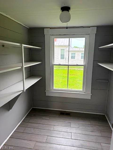 109 W Main ST, WAKEFIELD VA 23888 thumb 11