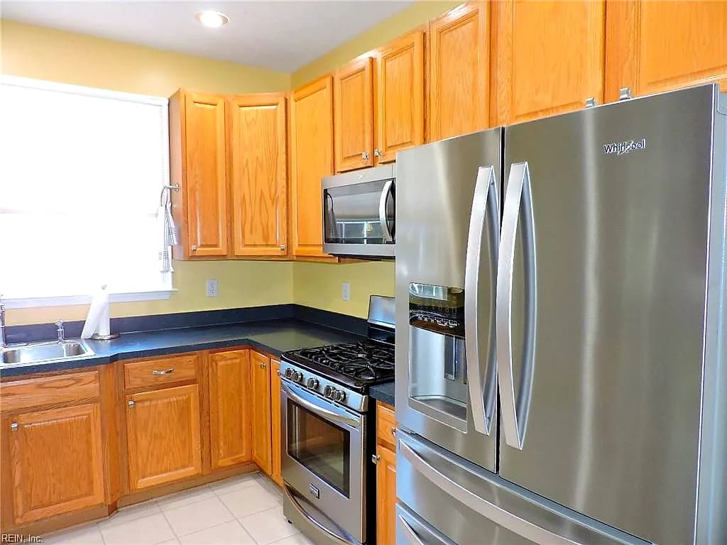 8607 EAST CREEK LN, HAYES VA 23072 thumb 7