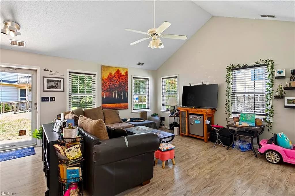 1305 Quail Creek HOLW #A, CHESAPEAKE VA 23320 thumb 7