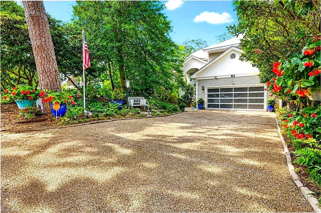 211 81st ST, VIRGINIA BEACH VA 23451 - Photo 3