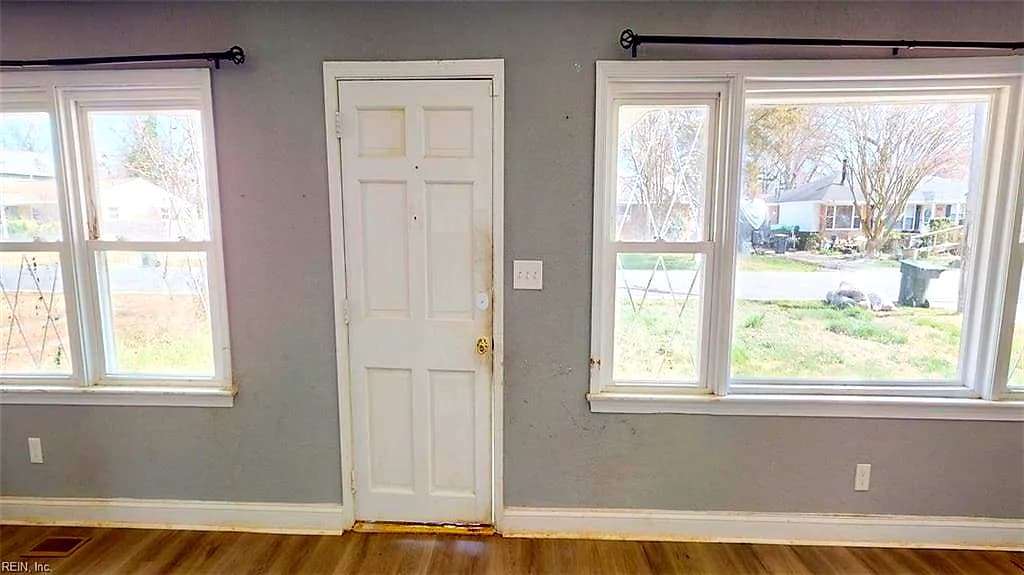 45 Salem ST, HAMPTON VA 23669 - Photo 3