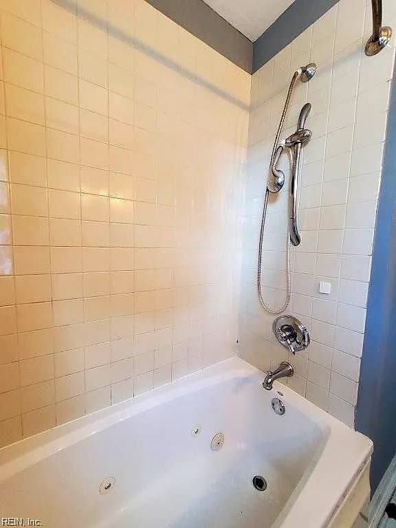 3746 Lenoir CIR, NORFOLK VA 23513 thumb 8