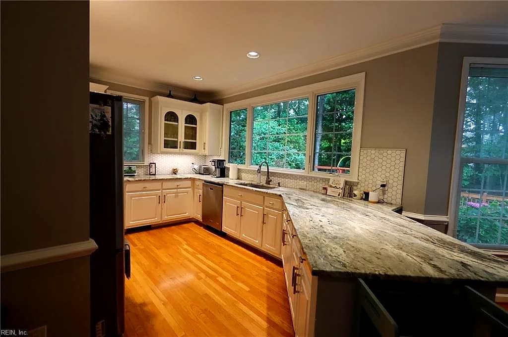 203 Rock Creek CT, YORKTOWN VA 23693 thumb 6