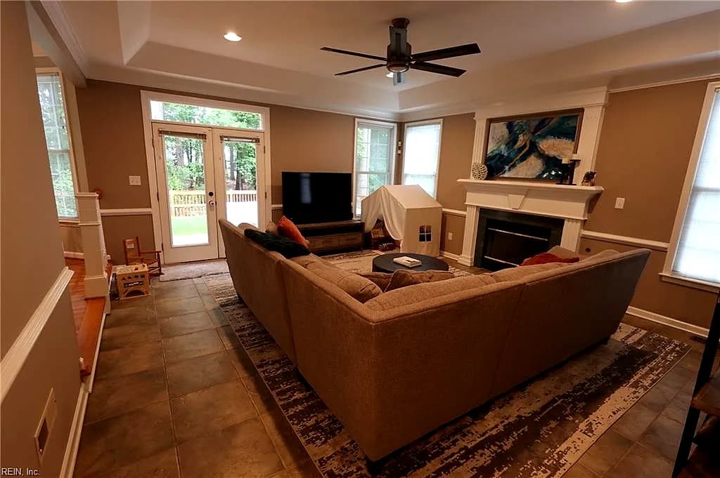 203 Rock Creek CT, YORKTOWN VA 23693 thumb 9