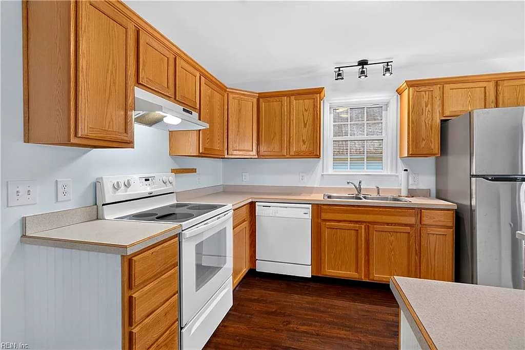 2559 Red Bank RD, GLOUCESTER VA 23061 thumb 6