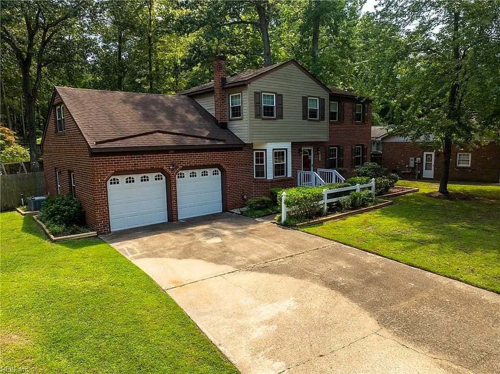 200 Walden DR, YORKTOWN VA 23692 - Photo 4