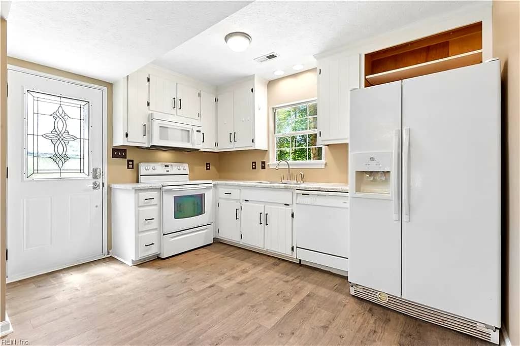 243 Windsor RD, NORTH VA 23128 thumb 6